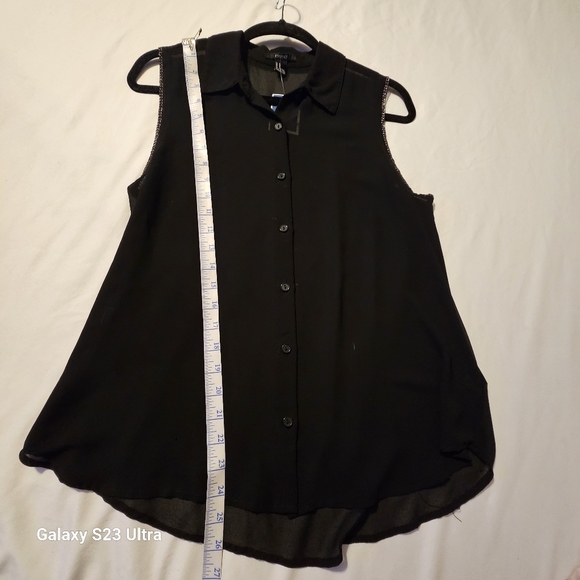 NWT Sleeveless sheer top blouse - Picture 3 of 5